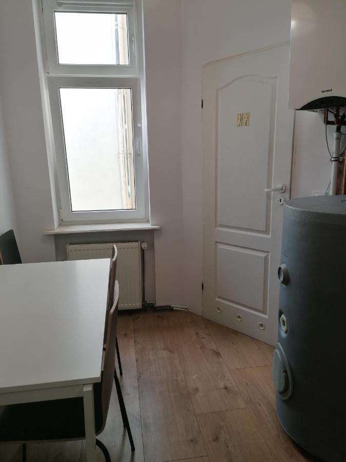 Hostel Tulip - Pokoj Jednoosobowy Nr 3 Ze Wspolna Lazienka I Kuchnia Στσέτσιν Εξωτερικό φωτογραφία