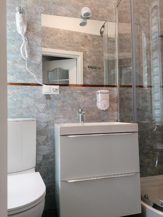 Hostel Tulip - Pokoj Jednoosobowy Nr 3 Ze Wspolna Lazienka I Kuchnia Στσέτσιν Εξωτερικό φωτογραφία