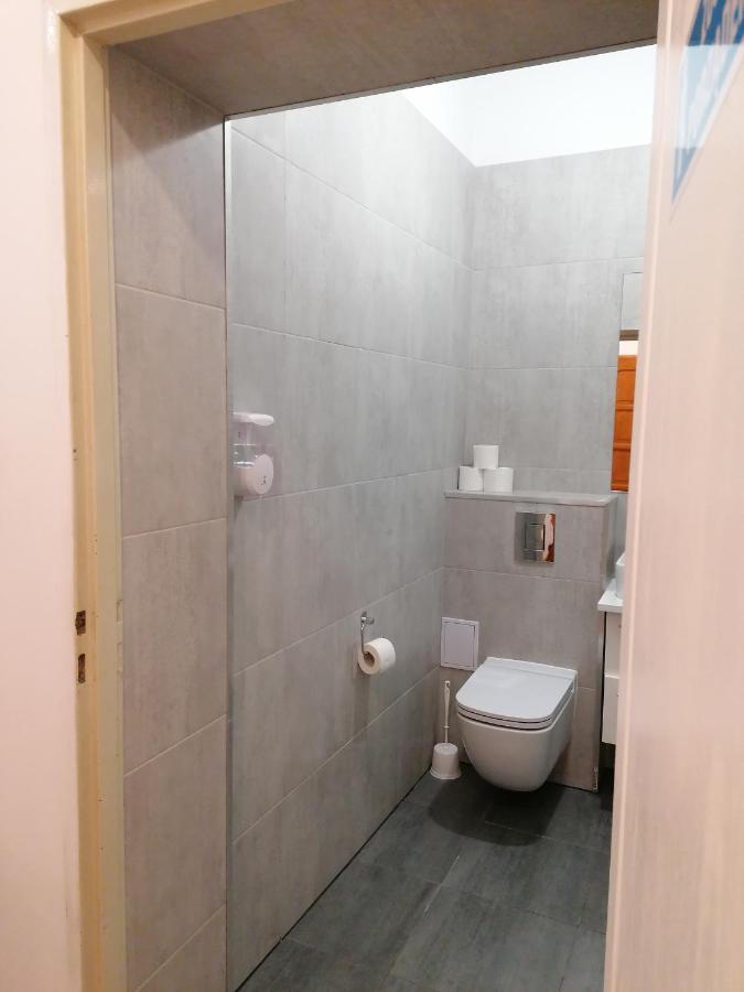 Hostel Tulip - Pokoj Jednoosobowy Nr 3 Ze Wspolna Lazienka I Kuchnia Στσέτσιν Εξωτερικό φωτογραφία
